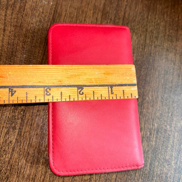 Buxton Card Wallet Womens Genuine Leather Velvet Touch Bifold Lipstick Red 3 X 5 - Picture 8 of 8